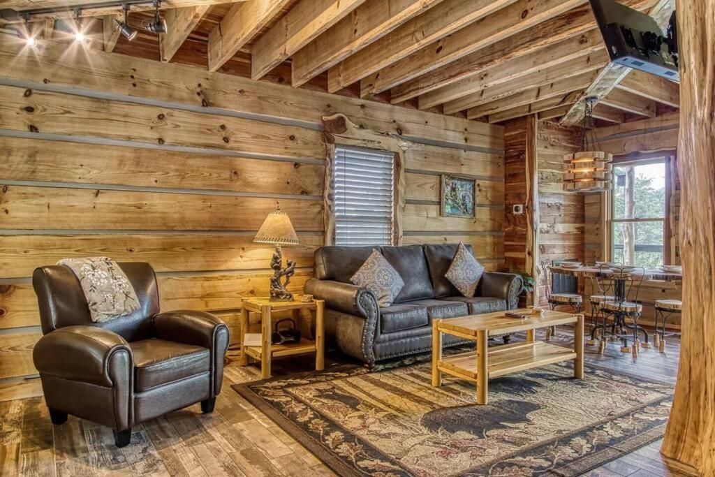 The Log Castle~Stunning Mountain Views~Hot Tub Villa Sevierville Eksteriør billede
